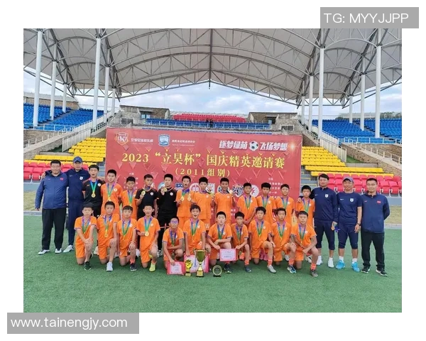 感谢教练辛勤付出让孩子在足球中成长与快乐