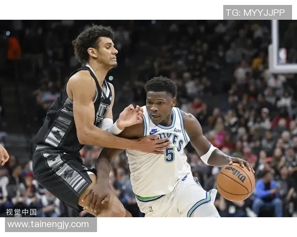 马刺轻松战胜篮网瓦塞尔37分10助攻托马斯贡献24分助力球队连胜