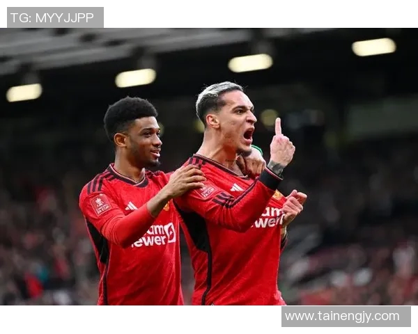 曼联主场大胜利物浦三比零展现强大实力重回巅峰